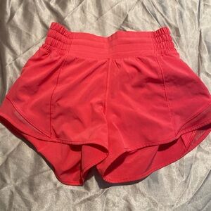 Lululemon size 0 hotty hots